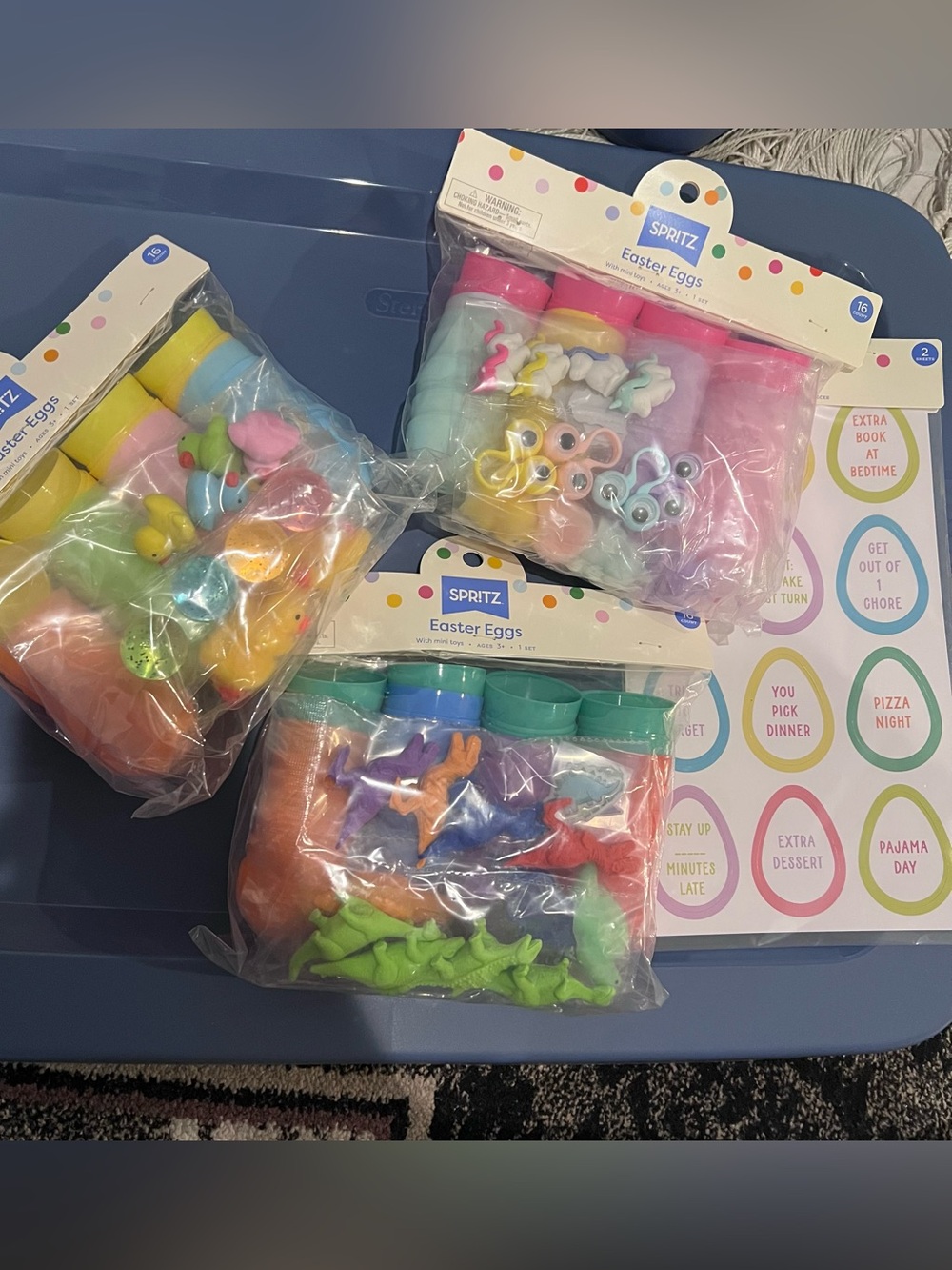 NWT 100pc+ plastic eggs with fillers boy/girl toys squishes rewards cards
